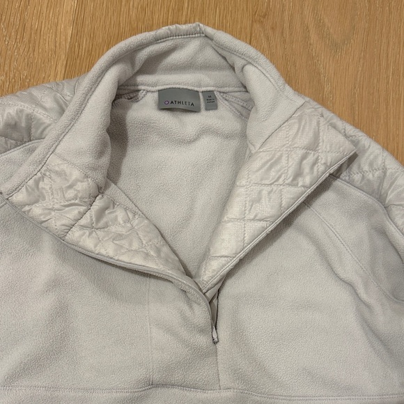 Athleta Women’s Gray Quilted Half-Zip Pullover size medium - Picture 2 of 13